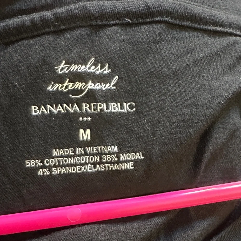 Banana Republic essential black